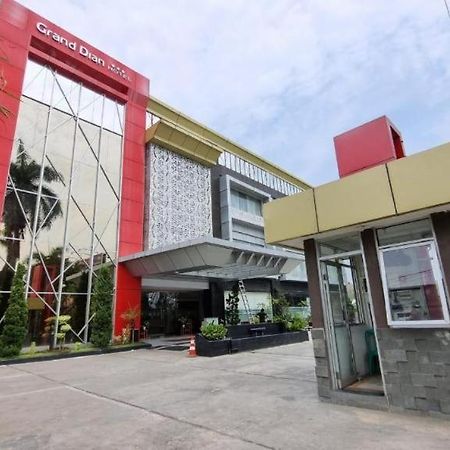 Grand Dian Hotel Slawi Tegal  Extérieur photo