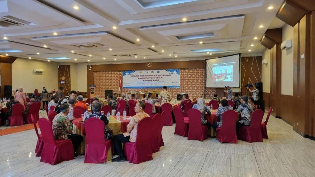 Grand Dian Hotel Slawi Tegal  Extérieur photo