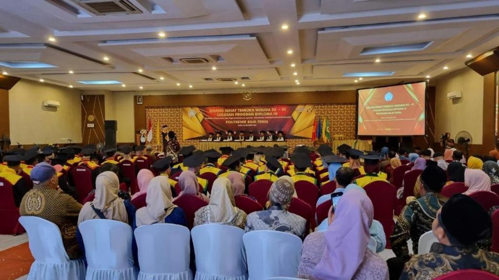 Grand Dian Hotel Slawi Tegal  Extérieur photo