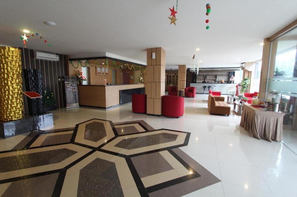 Grand Dian Hotel Slawi Tegal  Extérieur photo