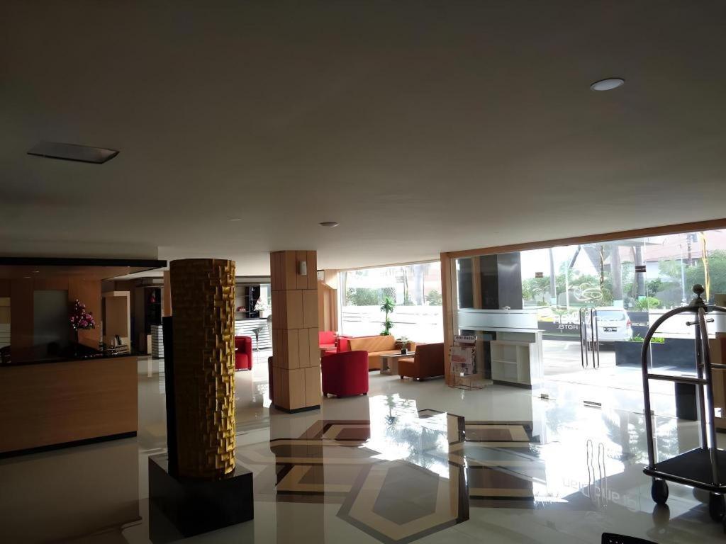 Grand Dian Hotel Slawi Tegal  Extérieur photo