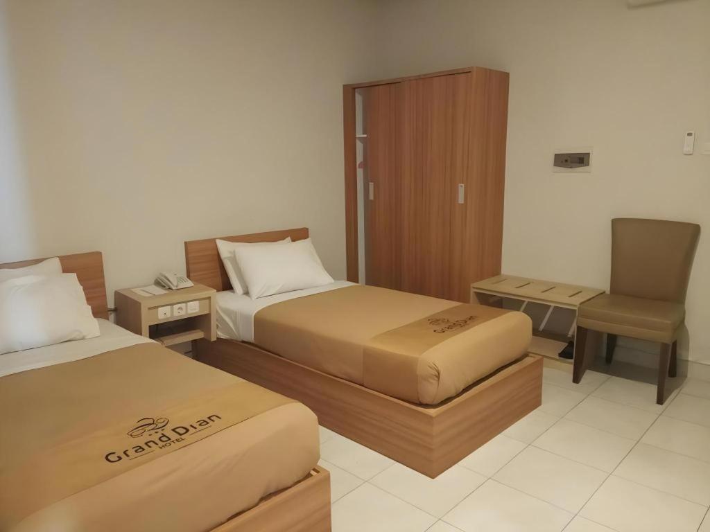 Grand Dian Hotel Slawi Tegal  Extérieur photo